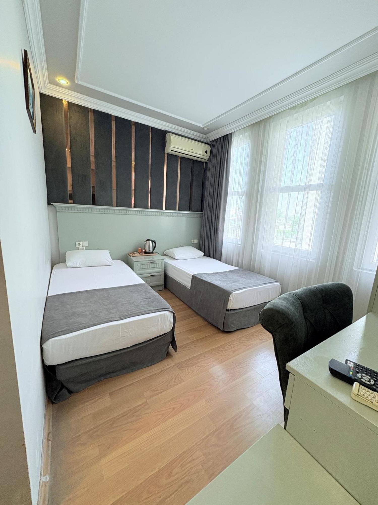 Grand Hurriyet Hotel Isztambul Kültér fotó
